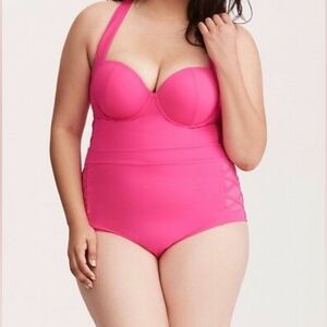 💗👙Torrid hot pink one piece with mesh panel sides 1X
